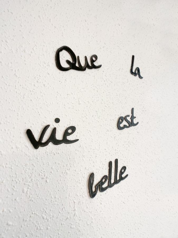 Guesthouse Les 3 Chateaux エーグイスハイム エクステリア 写真